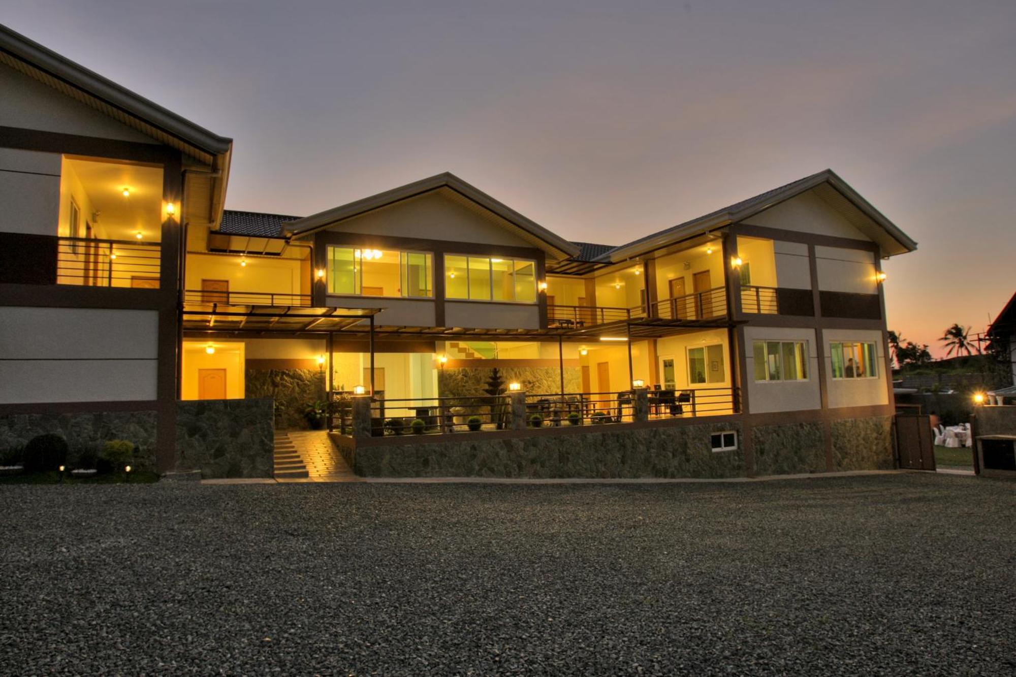 Hanan Hotel Tagaytay - Formerly Tagaytay Wingate Manor Tagaytay City Exterior photo